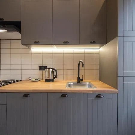 Idea Design Prorizna Aparthotel 4*